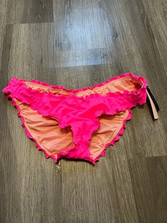 Beige Embellished Bikini Top & Hot Pink Ruffled Bottoms - Picture 4 of 6